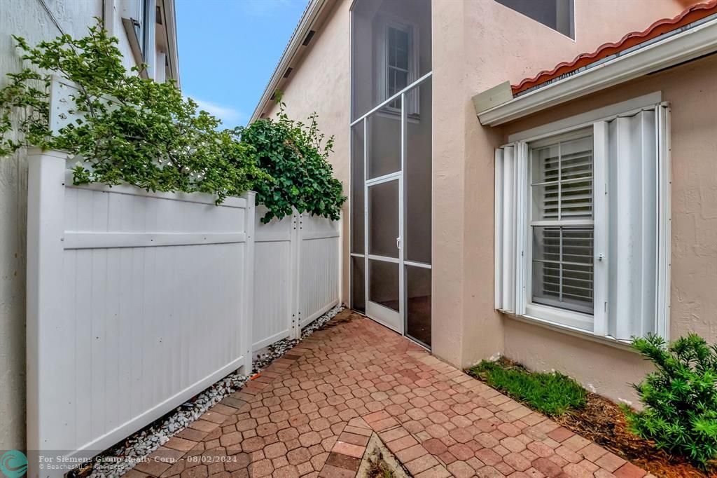 Boca Raton, Florida 33433, 4 Bedrooms Bedrooms, ,4 BathroomsBathrooms,Single Family,Exclusive Right,Brava Way,F10443723