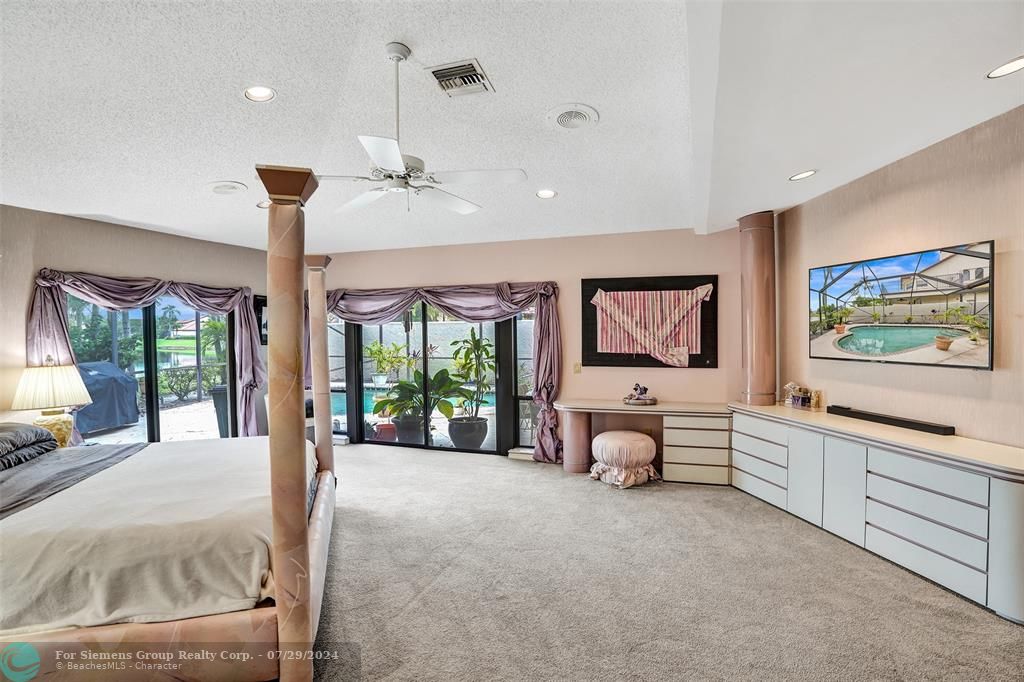 Boca Raton, Florida 33433, 3 Bedrooms Bedrooms, ,2 BathroomsBathrooms,Single Family,Exclusive Right,Esplanada Cir,F10450652