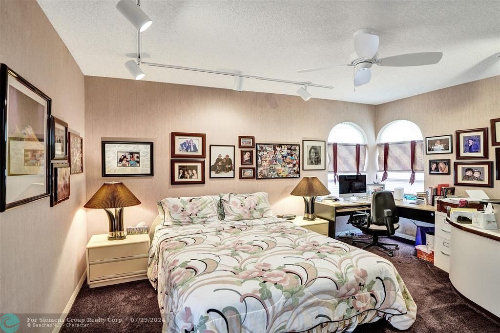 Boca Raton, Florida 33433, 3 Bedrooms Bedrooms, ,2 BathroomsBathrooms,Single Family,Exclusive Right,Esplanada Cir,F10450652