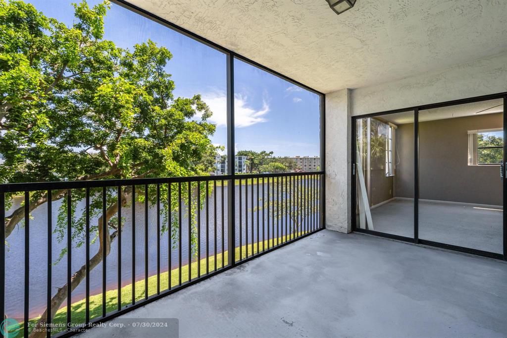 Pompano Beach, Florida 33069, 2 Bedrooms Bedrooms, ,2 BathroomsBathrooms,Condo/Co-op/Villa/Townhouse,Exclusive Right,Cypress Island Dr,F10450941