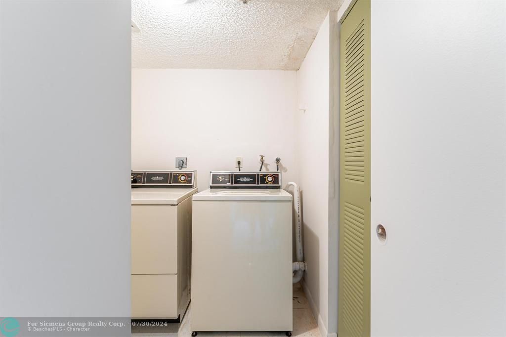 Pompano Beach, Florida 33069, 2 Bedrooms Bedrooms, ,2 BathroomsBathrooms,Condo/Co-op/Villa/Townhouse,Exclusive Right,Cypress Island Dr,F10450941