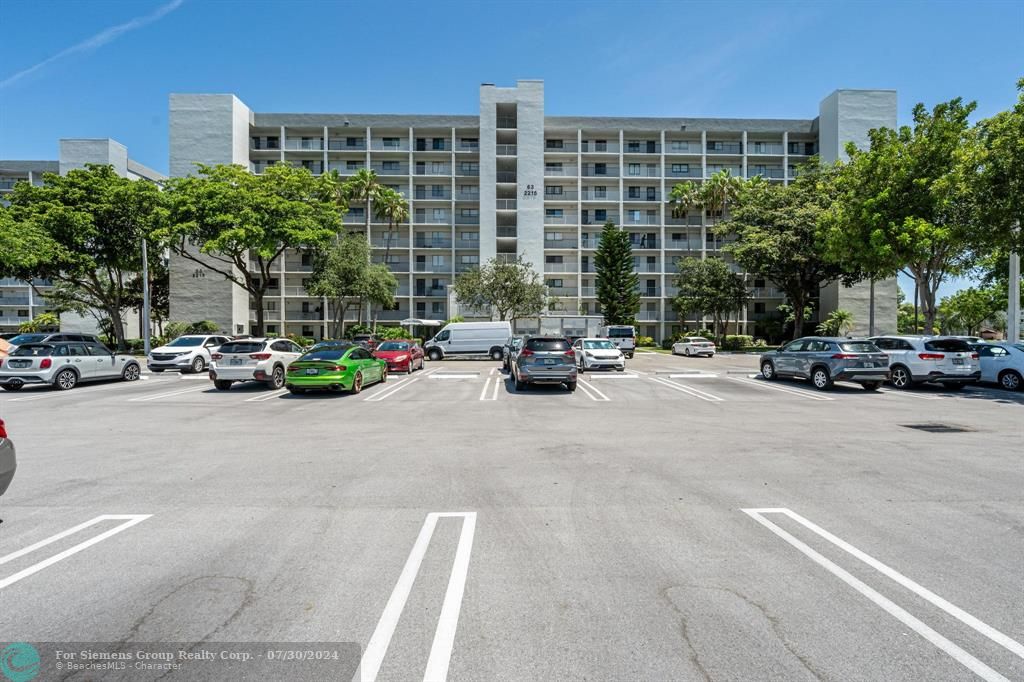 Pompano Beach, Florida 33069, 2 Bedrooms Bedrooms, ,2 BathroomsBathrooms,Condo/Co-op/Villa/Townhouse,Exclusive Right,Cypress Island Dr,F10450941