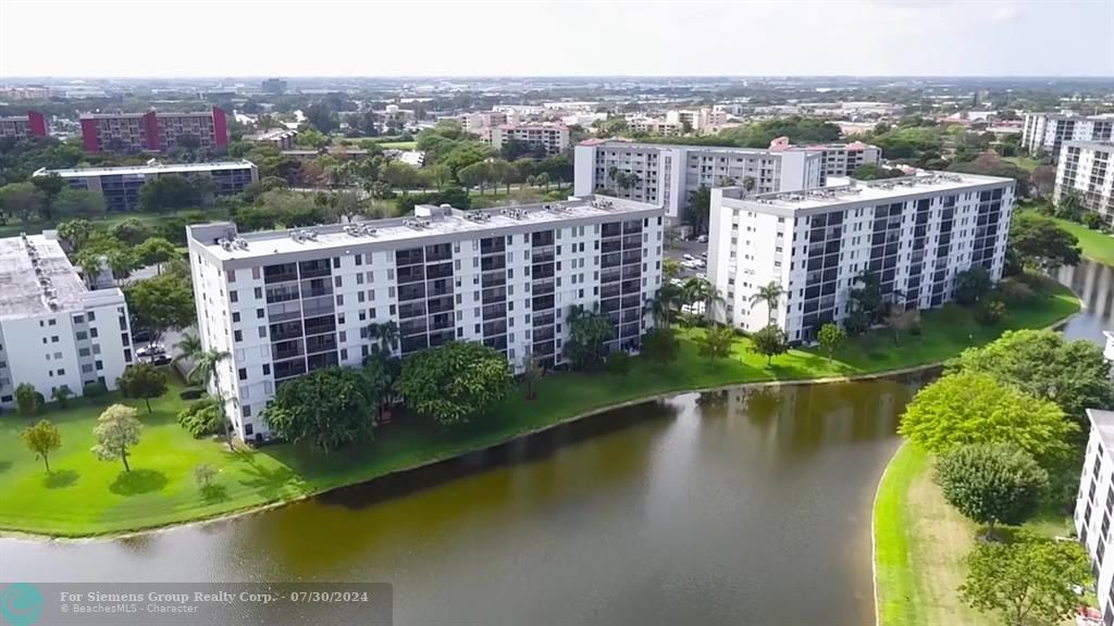 Pompano Beach, Florida 33069, 2 Bedrooms Bedrooms, ,2 BathroomsBathrooms,Condo/Co-op/Villa/Townhouse,Exclusive Right,Cypress Island Dr,F10450941