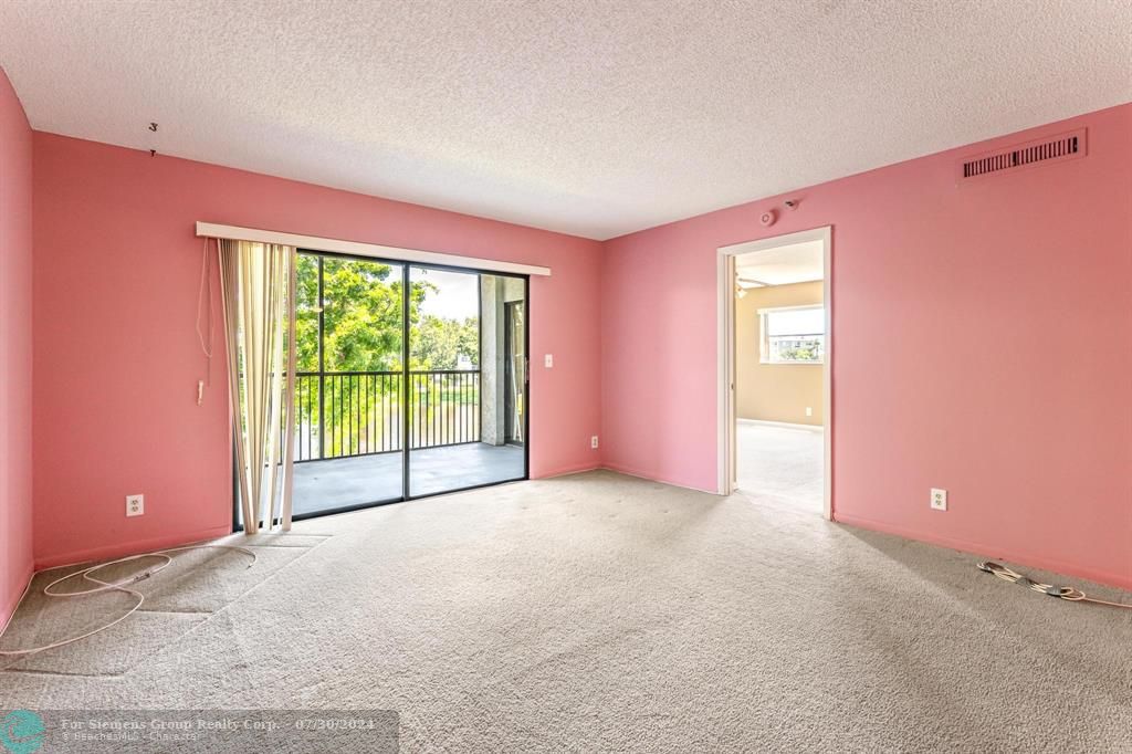 Pompano Beach, Florida 33069, 2 Bedrooms Bedrooms, ,2 BathroomsBathrooms,Condo/Co-op/Villa/Townhouse,Exclusive Right,Cypress Island Dr,F10450941