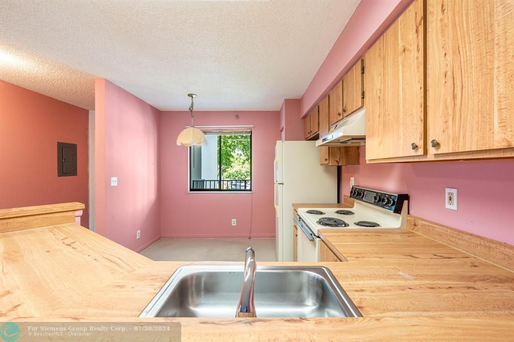 Pompano Beach, Florida 33069, 2 Bedrooms Bedrooms, ,2 BathroomsBathrooms,Condo/Co-op/Villa/Townhouse,Exclusive Right,Cypress Island Dr,F10450941