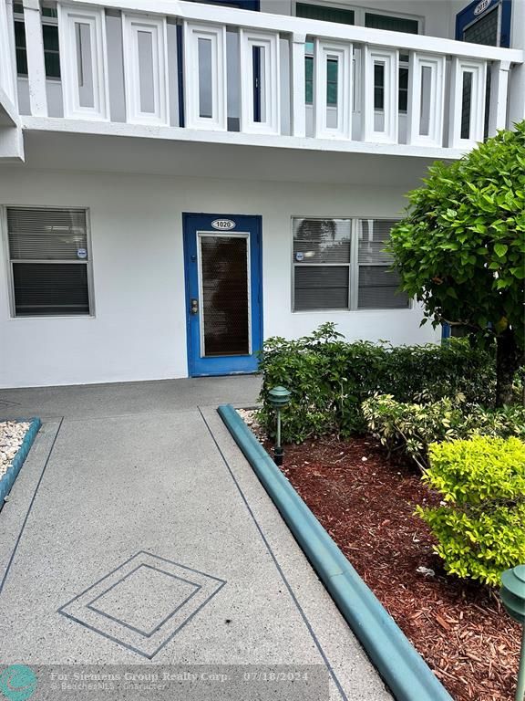 Boca Raton, Florida 33434, 2 Bedrooms Bedrooms, ,1 BathroomBathrooms,Condo/Co-op/Villa/Townhouse,Exclusive Agency,Exeter B,F10451444