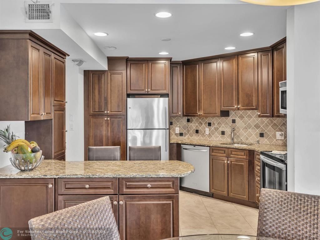 Boca Raton, Florida 33432, 2 Bedrooms Bedrooms, ,2 BathroomsBathrooms,Condo/Co-op/Villa/Townhouse,Exclusive Right,Camino Real,F10450221