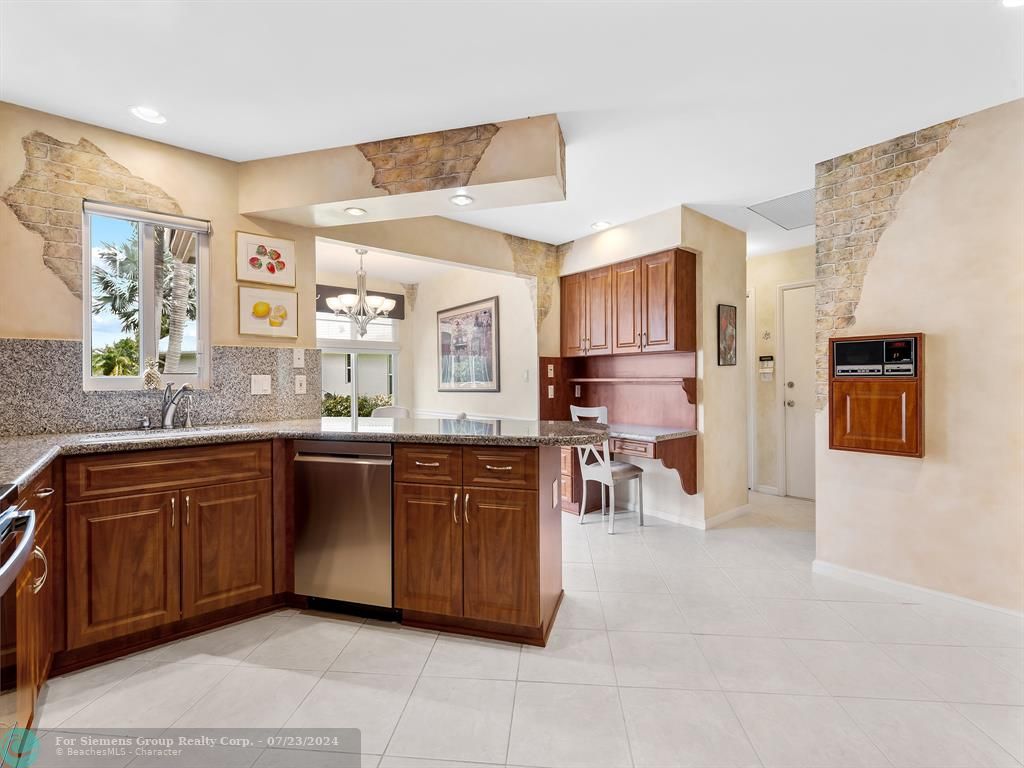 Boca Raton, Florida 33428, 4 Bedrooms Bedrooms, ,3 BathroomsBathrooms,Single Family,Exclusive Right,Old Bridge Trl,F10450987