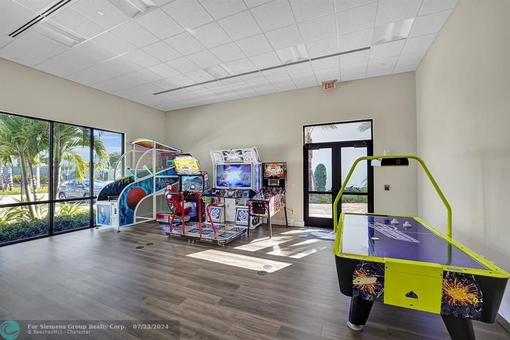 Boca Raton, Florida 33428, 4 Bedrooms Bedrooms, ,3 BathroomsBathrooms,Single Family,Exclusive Right,Old Bridge Trl,F10450987