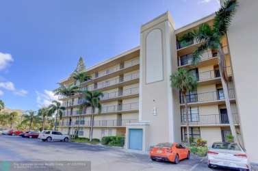 Boca Raton, Florida 33432, 2 Bedrooms Bedrooms, ,2 BathroomsBathrooms,Residential Rental,Exclusive Agency,Royal Palm Way,F10452365