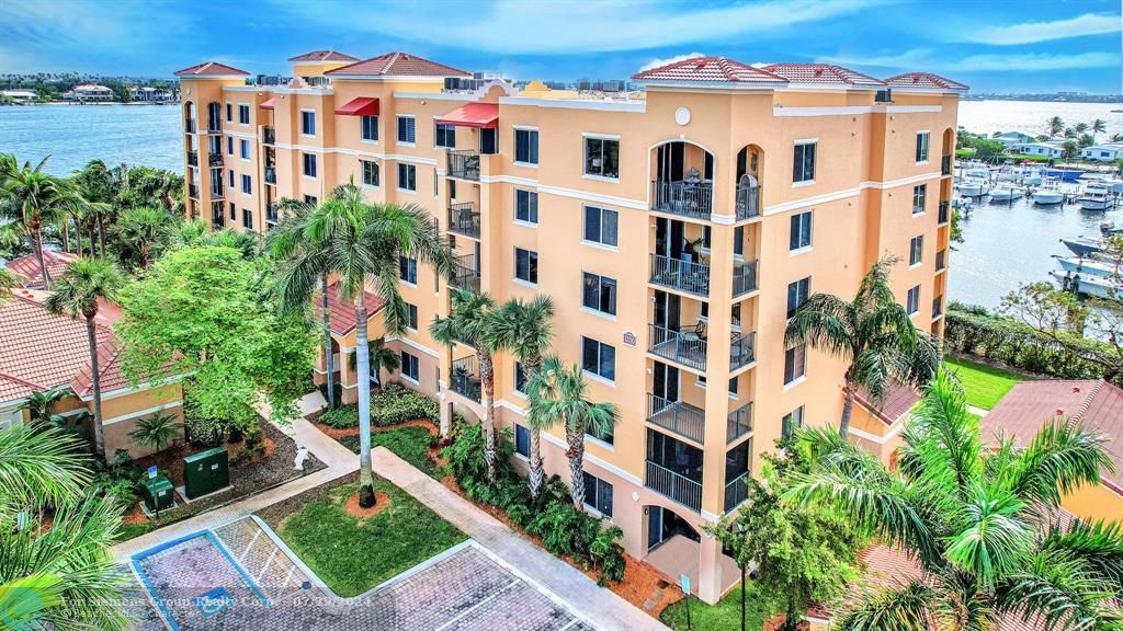 Hypoluxo, Florida 33462, 2 Bedrooms Bedrooms, 3 Rooms Rooms,2 BathroomsBathrooms,Residential Rental,Exclusive Right,Scotia Drive,F10453277