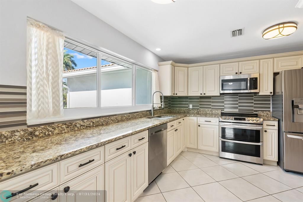 Boca Raton, Florida 33486, 5 Bedrooms Bedrooms, ,3 BathroomsBathrooms,Single Family,Exclusive Right,7th Street,F10451996