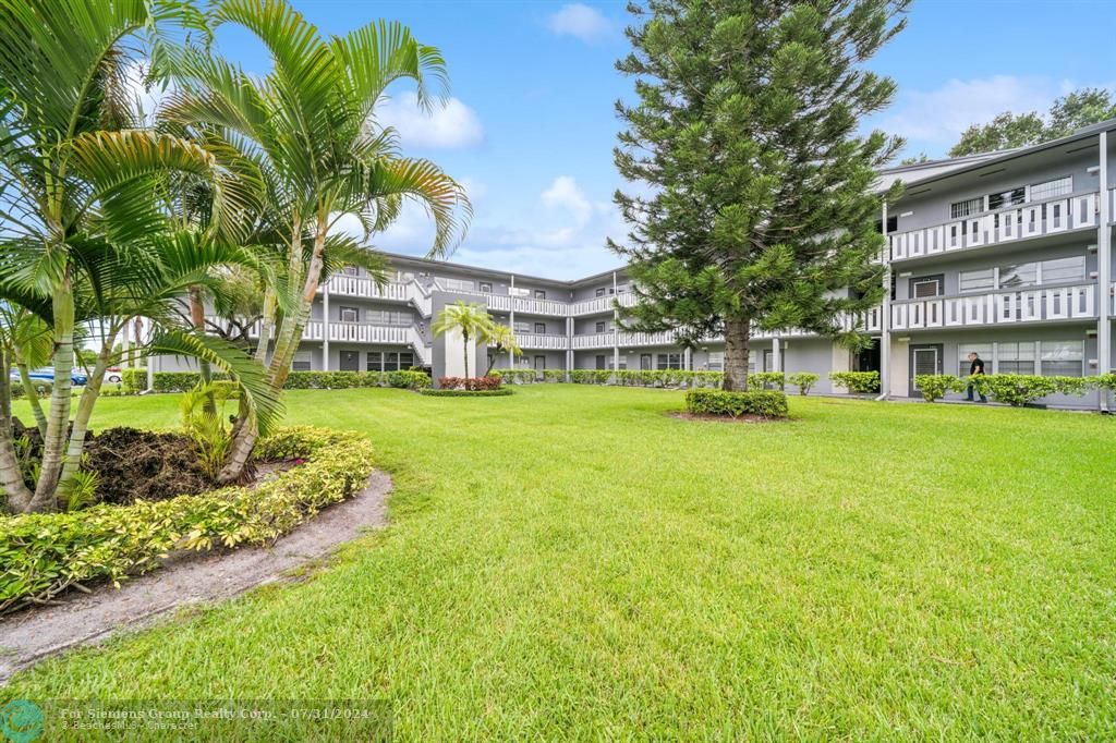 Boca Raton, Florida 33434, 1 Bedroom Bedrooms, ,1 BathroomBathrooms,Condo/Co-op/Villa/Townhouse,Exclusive Right,Suffolk G,F10453449