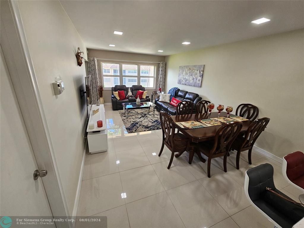 Boca Raton, Florida 33431, 1 Bedroom Bedrooms, ,1 BathroomBathrooms,Condo/Co-op/Villa/Townhouse,Exclusive Agency,20th St,F10453521