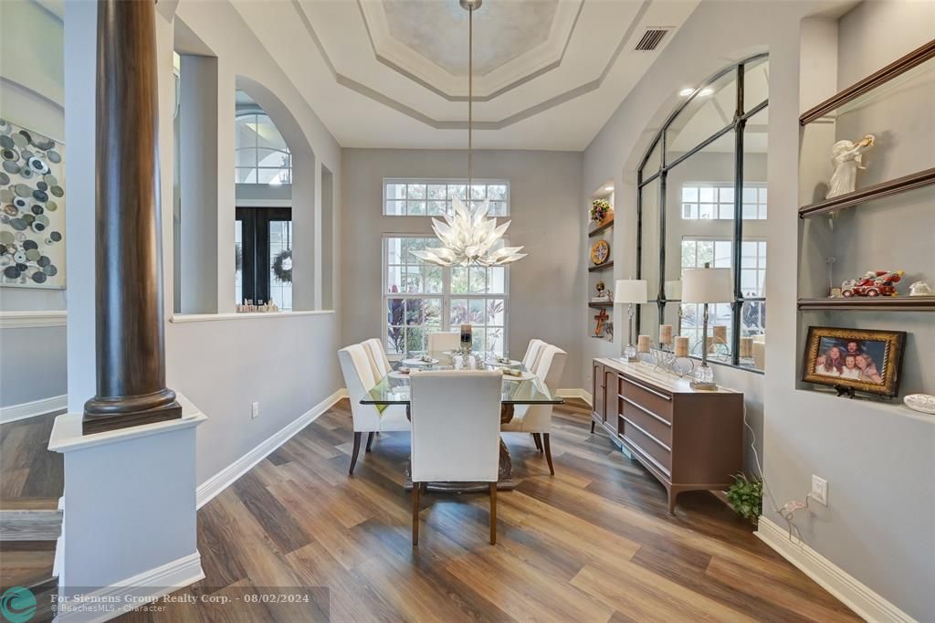 Formal Dining